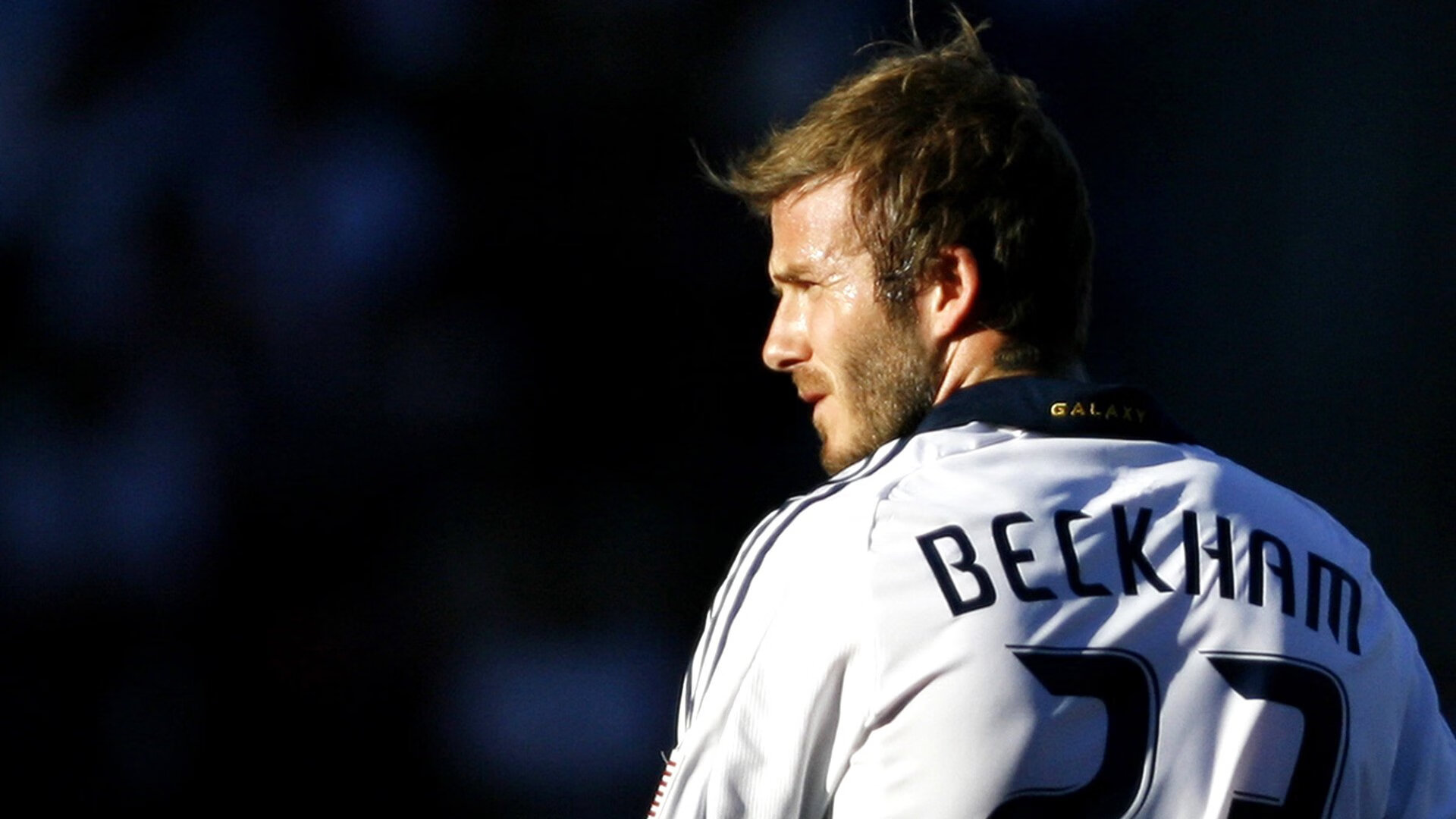 世界高尔夫巡回赛球员排名竞争激烈，高尔夫巡回赛冠军奖金多少